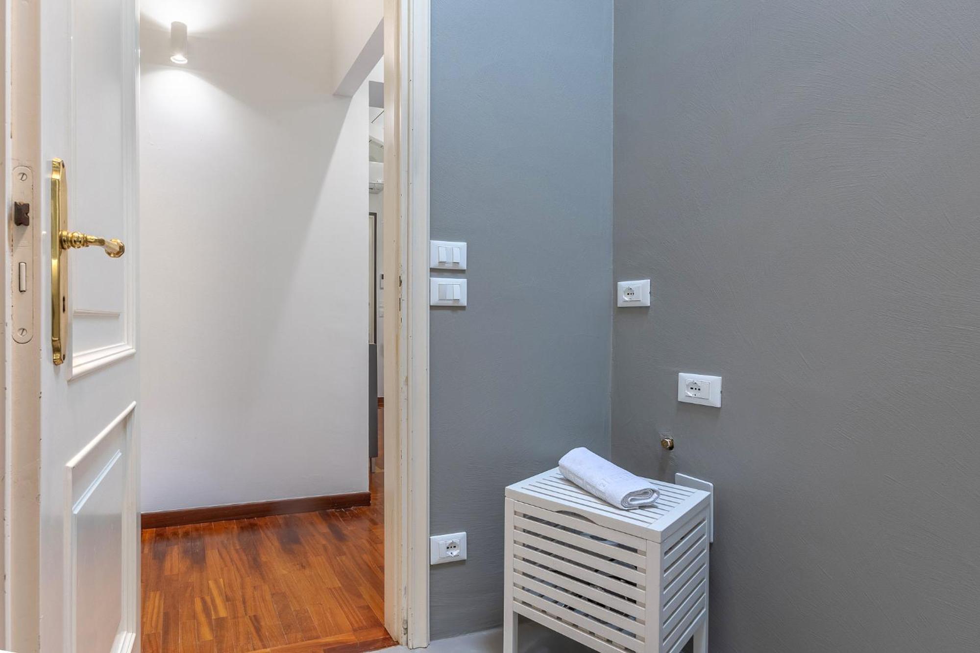 Pratello Elegante E Raffinata Mansarda Apartment Болоня Екстериор снимка