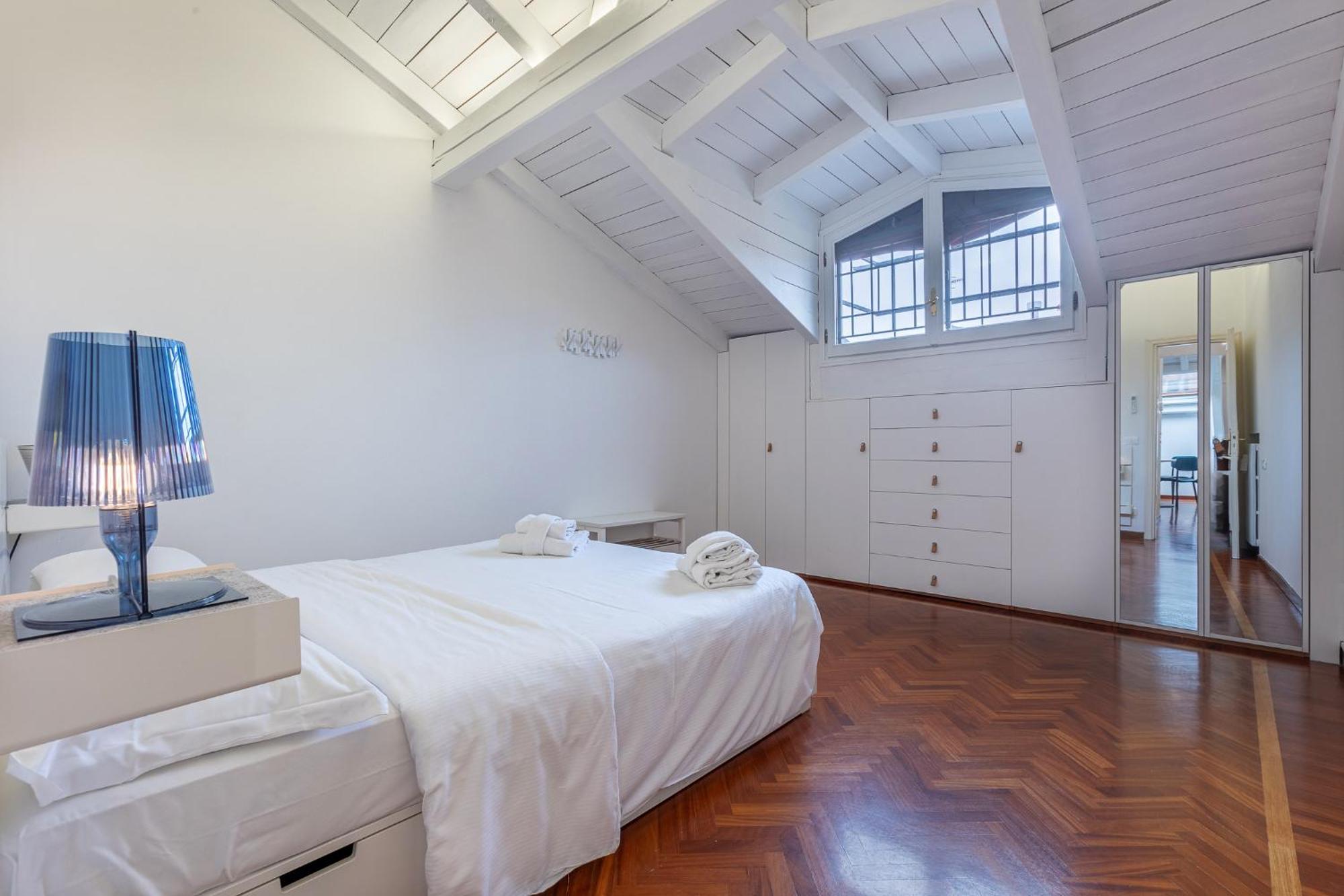 Pratello Elegante E Raffinata Mansarda Apartment Болоня Екстериор снимка